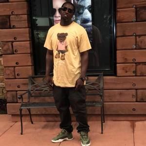 Meet your Posher, Nicholas